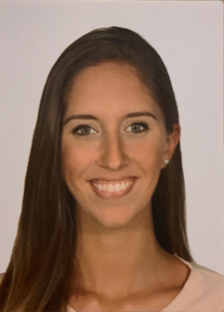 FOTO CARNET 768x1070